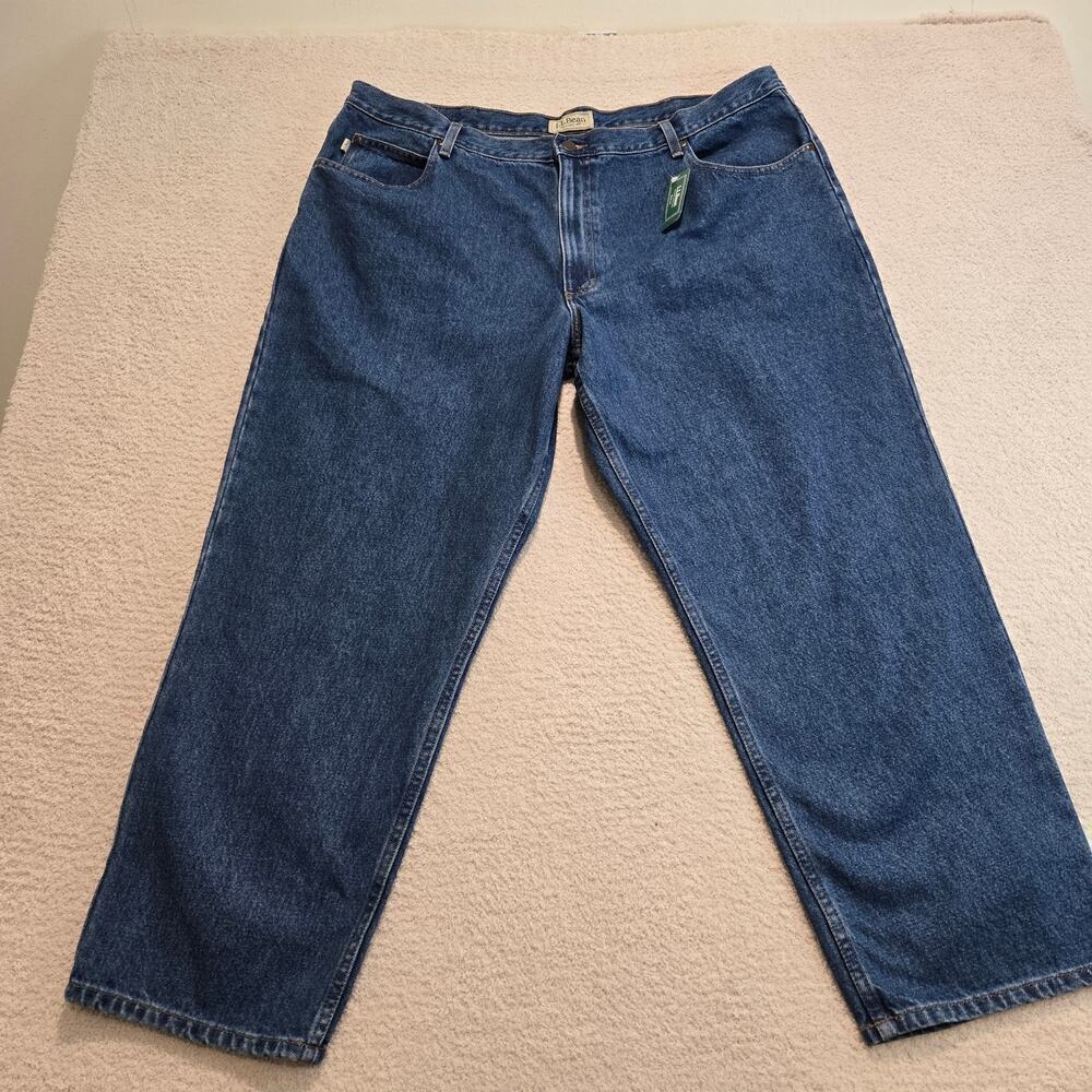 NWT L L Bean Jeans Men's Stonewashed Denim Relaxed Fit Size 44W x 29 Inseam